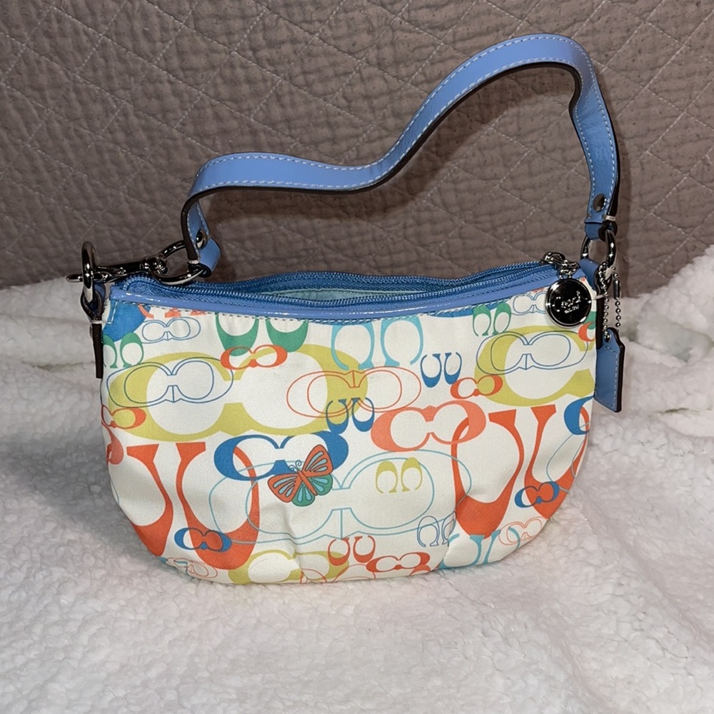 NWOT~Coach signature Optic cosmetic bag